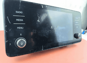 Skoda SCALA Radio Wyświetlacz 654035871B Uszkodzony 3