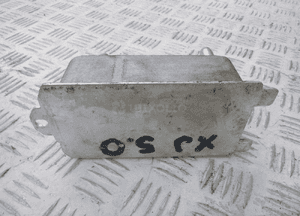 Chłodnica oleju skrzyni biegów 5.0 xj X351 xf 3.0 4