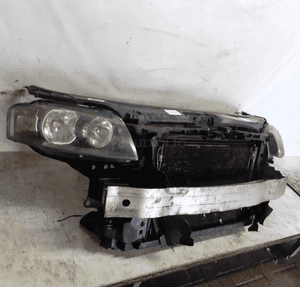 Audi A3 8P 2.0TDI pas przedni belka okular chłodnica wody wentylator obudowa zamek komplet 3