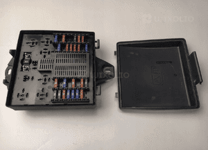 JAGAUR XK XKR X150 SKRZYNKA MODUŁ BSI BEZPIECZNIKÓW 2