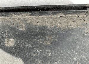 JAGUAR XE KIEROWNICA POWIETRZA 8X23-8A095-A 7