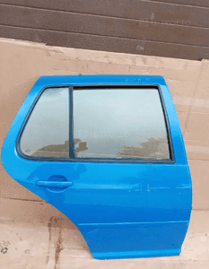 Drzwi prawy tył tylne prawe VW Golf IV 4 HB LW5Z 1