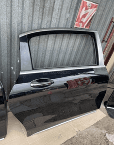 MERCEDES maybach x222 drzwi tył tylne zamek  czarne c197 lewe prawe keyless klamka roleta 3