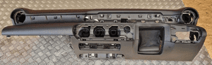 MERCEDES W177 DESKA KONSOLA PULPIT UK 2