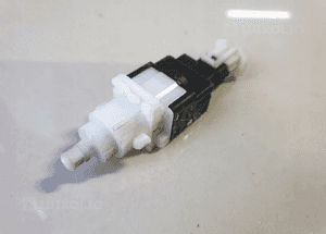 ALFA 159 CZUJNIK STOPU 1029546840510 1