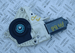SILNICZEK SZYBY PRAWY PRZOD 8K0959802A AUDI A4 B8