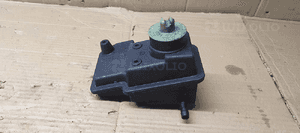 Zbiorniczek płynu wspomagania przewody VW Polo 6N2 6N0422371D 3