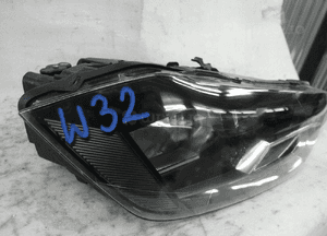 Vw polo 2G zwykła lampa przednia prawa 7