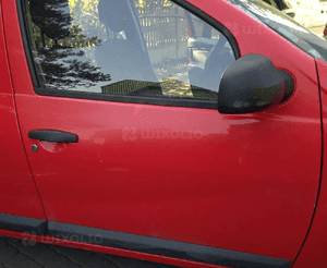 Dacia Sandero I   drzwi przod przednie  prawe  DV21D 1