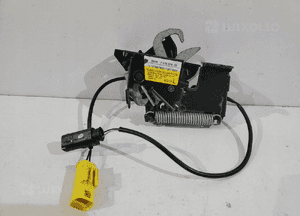 BMW 2 F46 / X1 F48 Zamek maski aktywny L - 13697 1