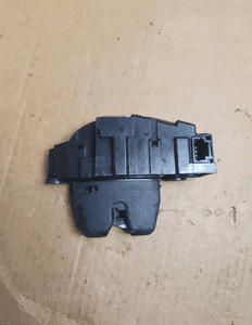 Zamek klapy tył peugeot / citroen nr 9671153780 1