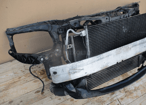 Pas przedni chłodnice opel corsa d 1.3 cdti 3