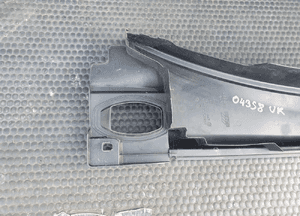 Podszybie 8K2819447 8K2819424 Oslona Wycieraczki Maskownica Klapka Klema Angielskie UK AUDI A4 B8 24