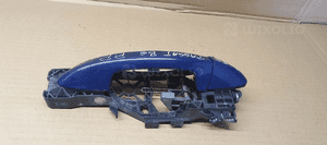 Klamka prawy przód przednia prawa mocowanie VW Passat B6 3C0837886G 3