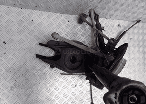 ZWROTNICA PIASTA WAHACZ PRAWY TYL MERCEDES W204 RADOM 3