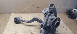 Zwrotnica piasta prawy przód przednia prawa BMW E60 E61 6760954R 2