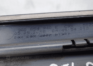 Listwa drzwi dolna pp vw passat B8 3G0854940E  dostępne 2 kolory 2