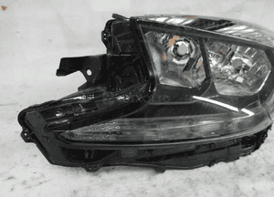 Toyota aygo cross zwykła lampa przednia lewa 5