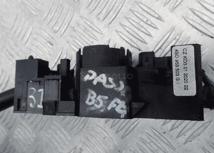 PRZEŁĄCZNIK ZESPOLONY PASSAT B5 FL  8L0953513G RADOM 1