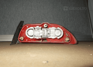 Alfa romeo 156 sedan lampa lewa tył tylna w błotnik 2