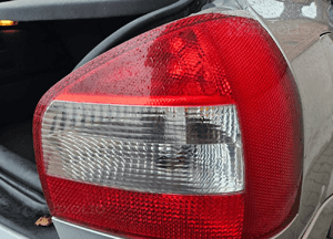 Audi A3 lift 8L lampa tył tylna prawa lewa 2