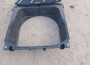 Jeep grand cherokee WK2 dywan wykładzina wnęka wkład podłoga bagażnika 3