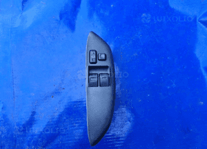 Toyota YARIS I 99-05 panel przełącznik szyb 1