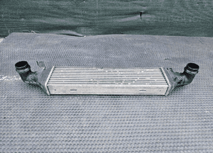 Intercooler A2045000200 Chłodnica Powietrza Turbiny 2.2 CDI Mercedes C Klasa W204 8