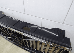 Grill volvo XC60 ii lift 32291019 4