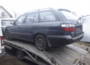 Mazda 626 97-02 kombi szyba tylna tył w klapie 3