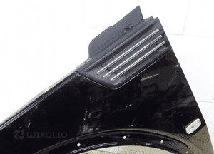 Blotnik lewy przod dodge nitro 3