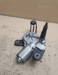 SILNICZEK WYCIERACZKI TYŁ OPEL ASTRA H KOMBI nr 13105981 / 0390201591 6