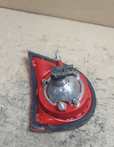 lampa prawa prawa tył w klapę golf 5 5