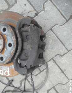 Zacisk hamulcowy przedni prawy lewy mercedes sprinter W906 vw crafter 2006 2