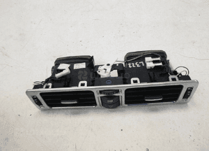 RANGE ROVER 3 L322 DYSZE KRATKI ŚRODKOWEGO NAWIEWU 2