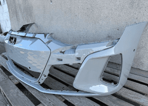 Zderzak przód przedni audi e-tron gt rs 4J3 4J3807529 cały 2