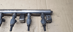 Listwa wtryskowa wtryski VW Phaeton 3.2 R32 022133315L 4