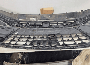 Zderzak audi Q2 81A lift po liftingu 2020-2023 oe chrom pakiet aso 6 x pdc 9