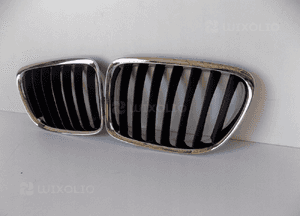 BMW X1 E84 Komplet Nerki / Grill zderzaka - 3720 2