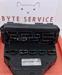 Mercedes-Benz W212 Skrzynka / Moduł BEZPIECZNIKÓW SAM A2129008507 2