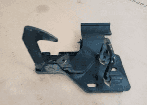 Zamek rygiel maski przód VW Polo 9N 6Q0823480B 1