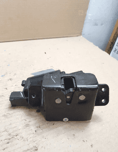 Zamek klapy tył opel insignia nr 13581405 4