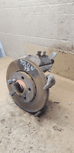 Zwrotnica piasta prawy przód przednia prawa VW Polo IV 9N 3