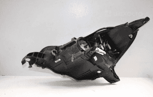 Lampa prawa przednia przód CITROEN C3 II 2010-2013  9673814380-02 5