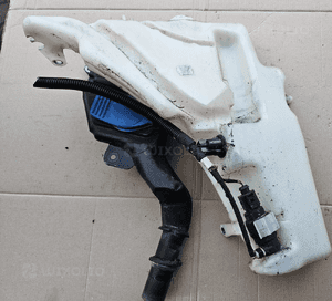 Audi A4 B8 zbiorniczek płynu do spryskiwaczy 3