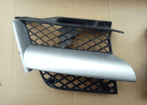 Mitsubishi Outlander I grill atrapa 1