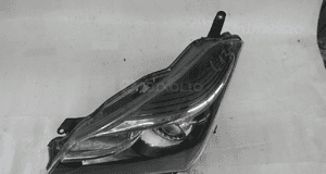 Toyota yaris iii lampa przednia lewa 3