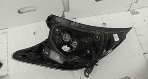 TOYOTA YARIS III Hybryda lampa tylna prawa prawy tył 2011-2019 2