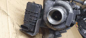 Turbina turbosprężarka lewa turbo nastawnik kolektor Audi A8 D3 4.2 TDI 057145721N 6