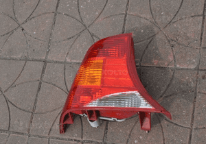 focus MK1 sedan lampa lewa WYSYŁKA 1